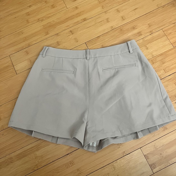 Taupe High-Rise Shorts - Picture 5 of 5